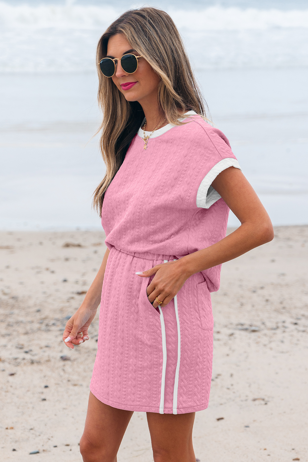 Pink Contrast Trim Textured Crewneck Tee and Pocketed Skirt Set - Image 3