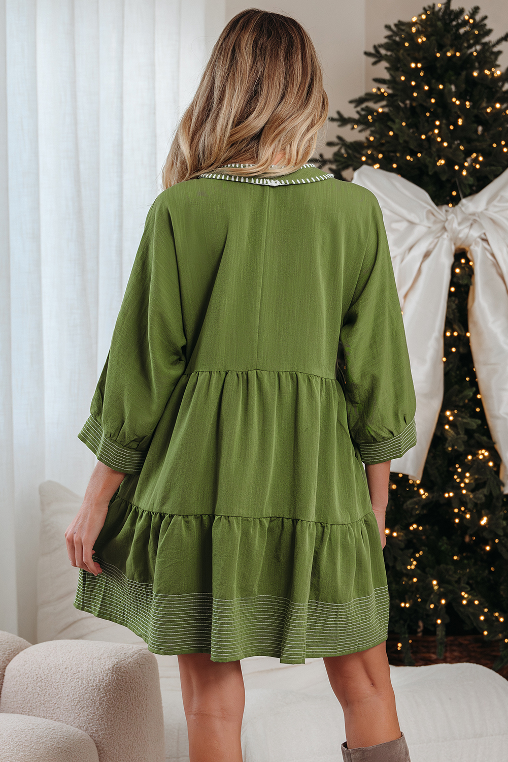 Jungle Green Contrast Stitched V Neck 3/4 Sleeve Tiered Mini Dress - Image 2