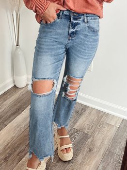 Myosotis Raw Hem Ripped Open Knee Fit Flare Jeans