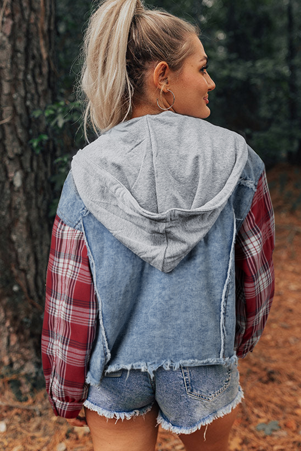Beau Blue Plaid Print Patchwork Hooded Raw Hem Denim Jacket - Image 2