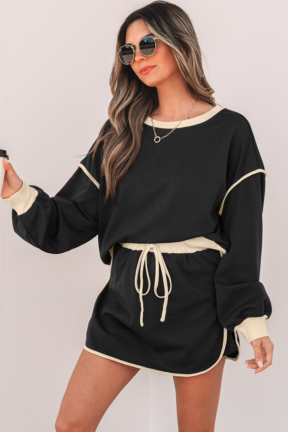 Black Color Contrast Loose Pullover and Lace-up Waist Skort Set - Image 4