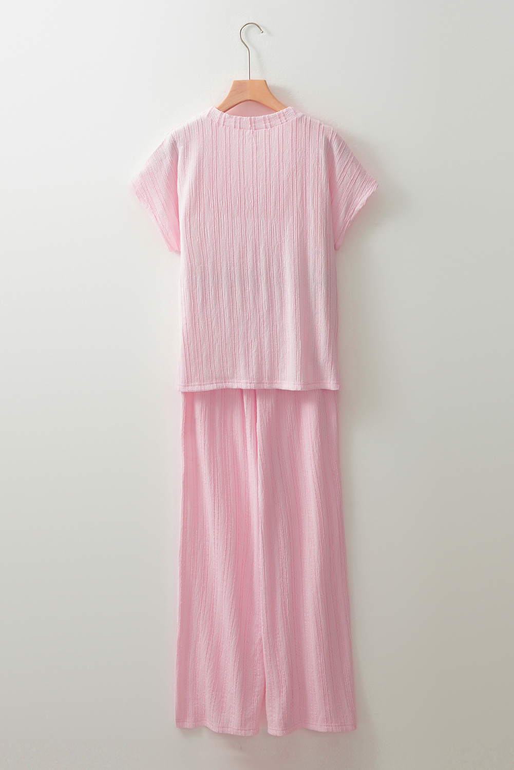 Light Pink Textured Short Sleeve Henley Top and Pocketed Wide Leg Pants - Image 4