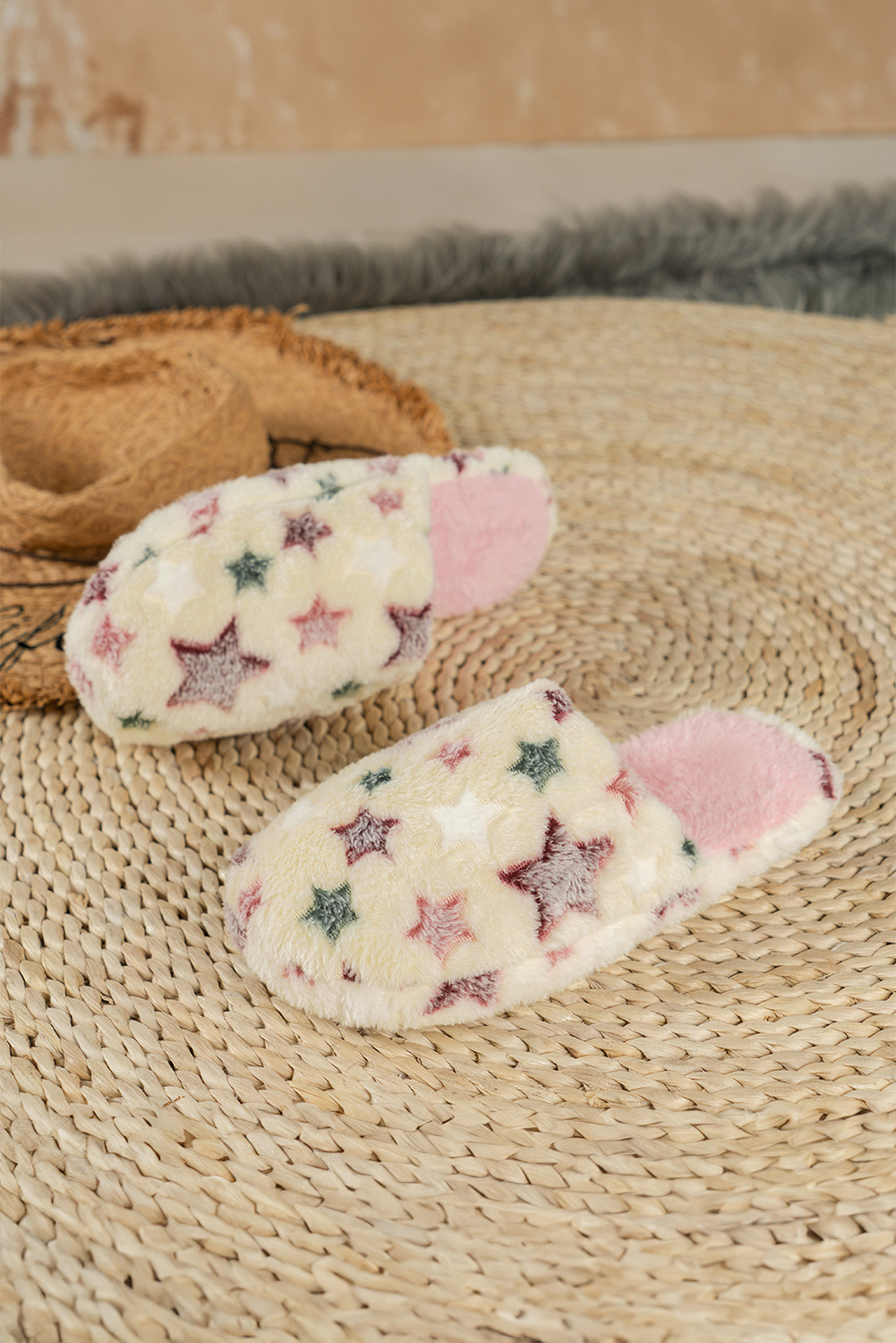 Beige Star Pattern Plush Home Slippers - Image 4
