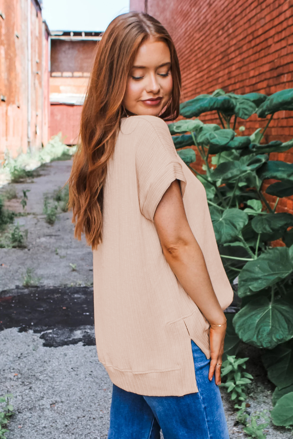 Jet Stream Textured Knit Round Neck Short Sleeve Top - Image 2