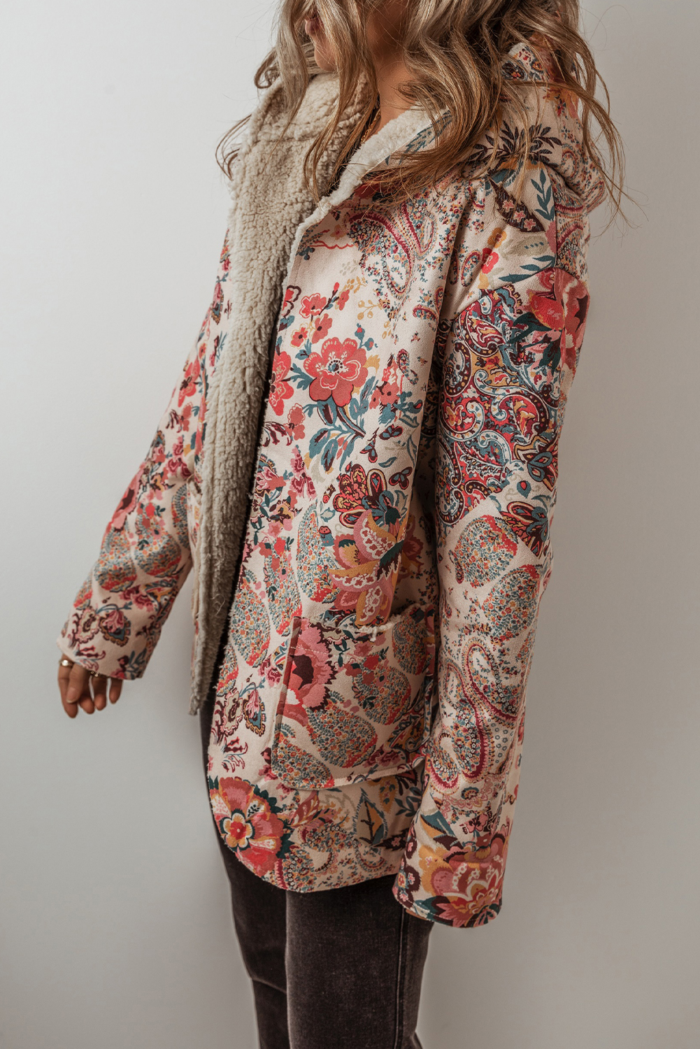 Beige Vintage Paisley Floral Printed Sherpa Lined Hooded Jacket - Image 4