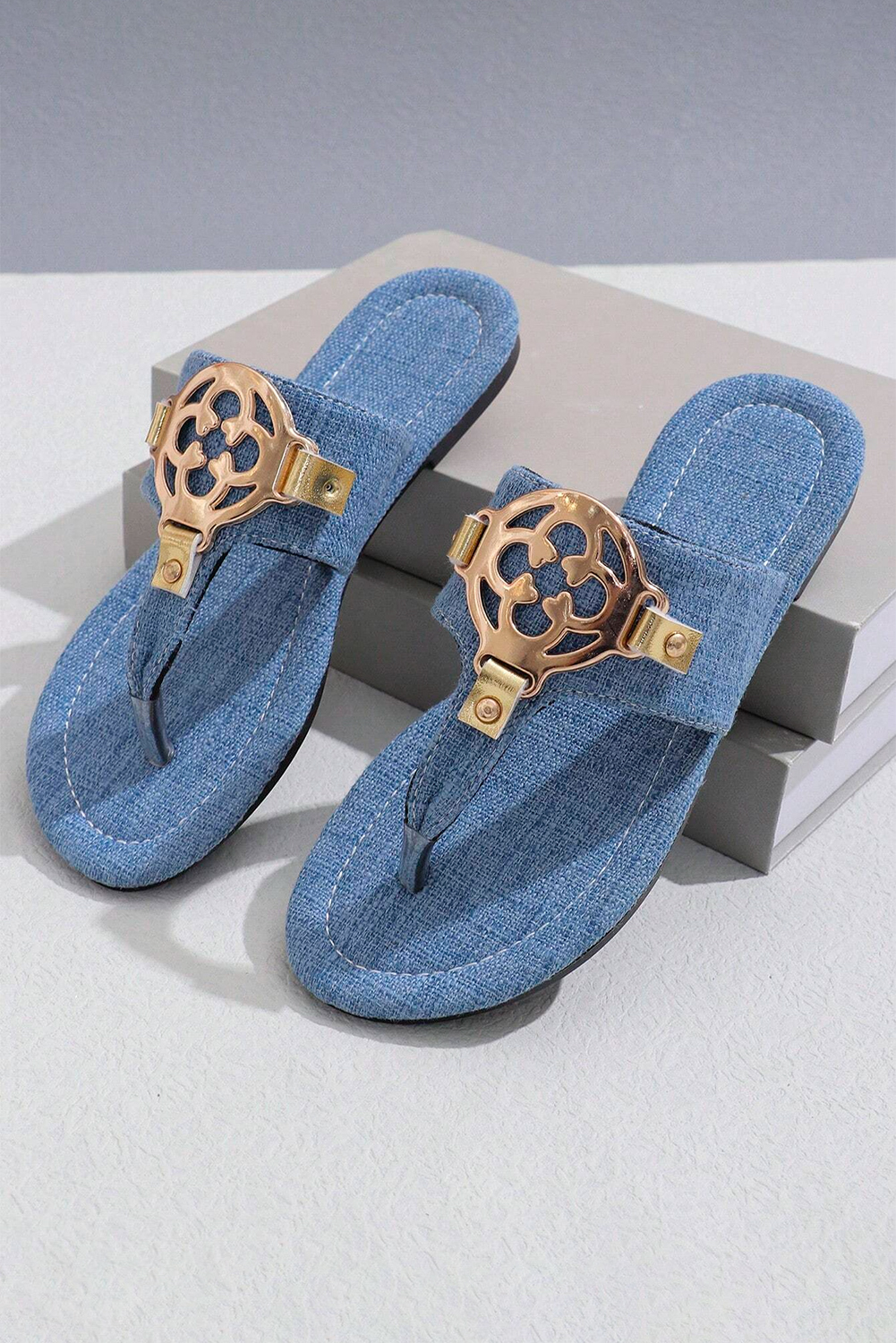 Dusk Blue Metal Decor Leather Thong Slippers - Image 5