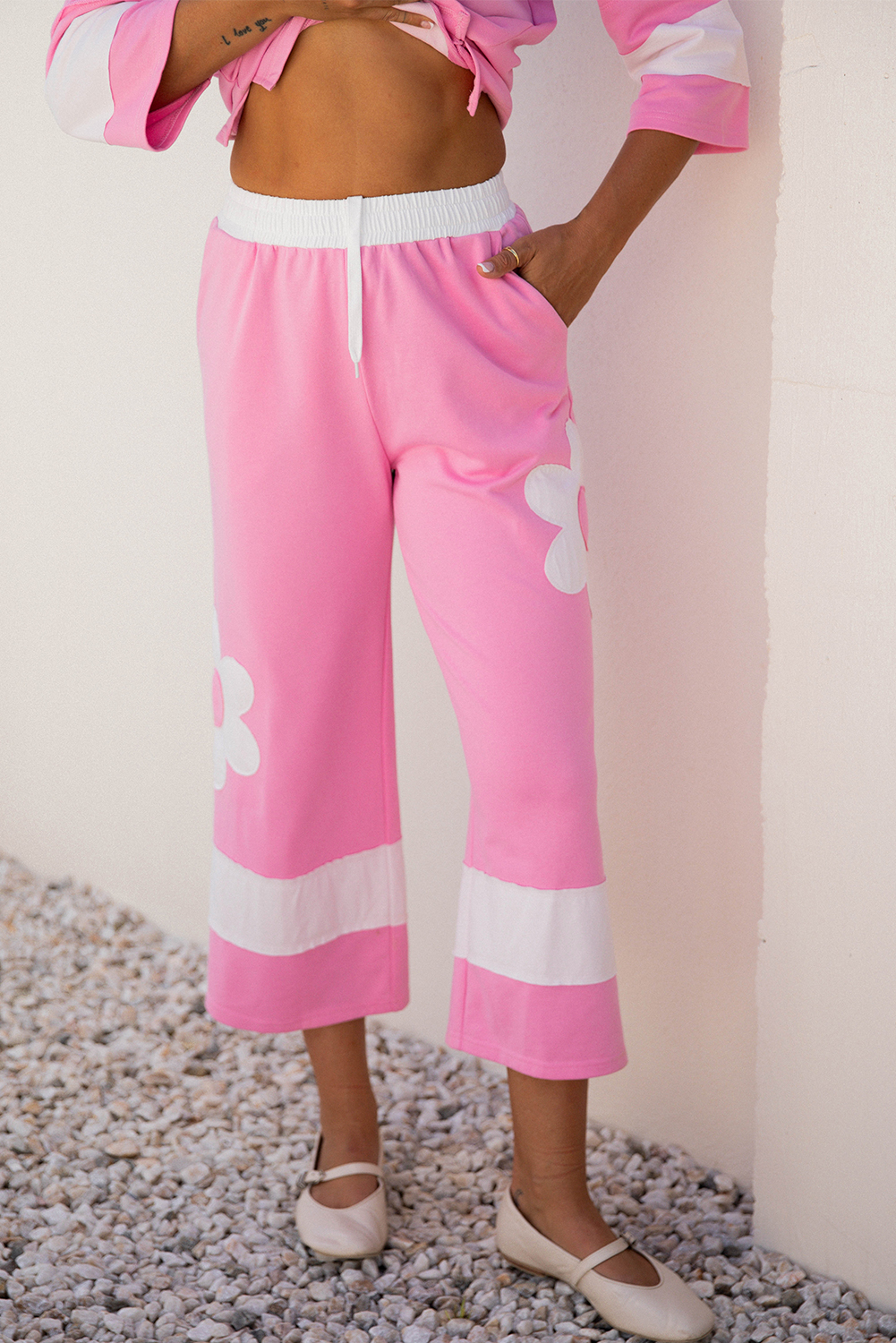 Orchid Bouquet Big Flower Patched Raw Seam Color Block 2 Piece Loose Pant Set - Image 7