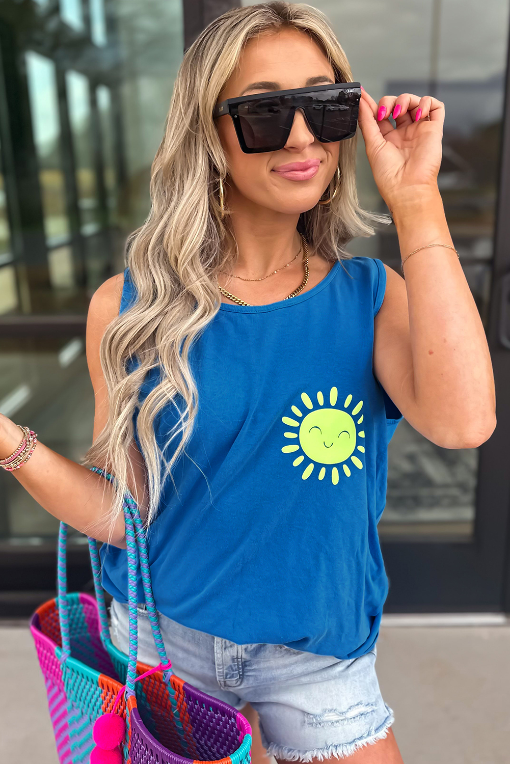 Blue Sun Graphic Casual Tank Top - Image 4