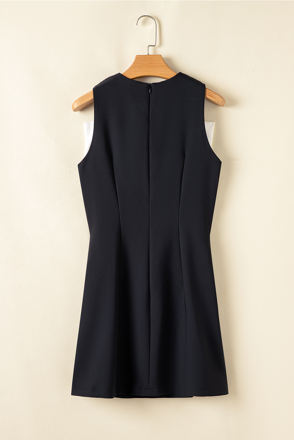 Black Contrast Bowknot Applique Crew Neck Sleeveless Mini Dress - Image 5