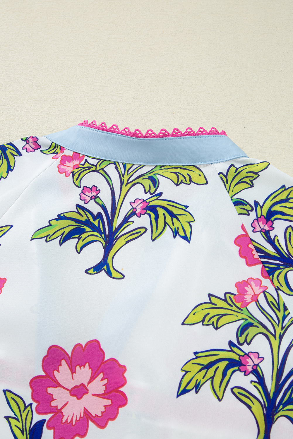 Rose Vintage Floral Print Contrast Notched V Neck Plus Size Summer Blouse - Image 7