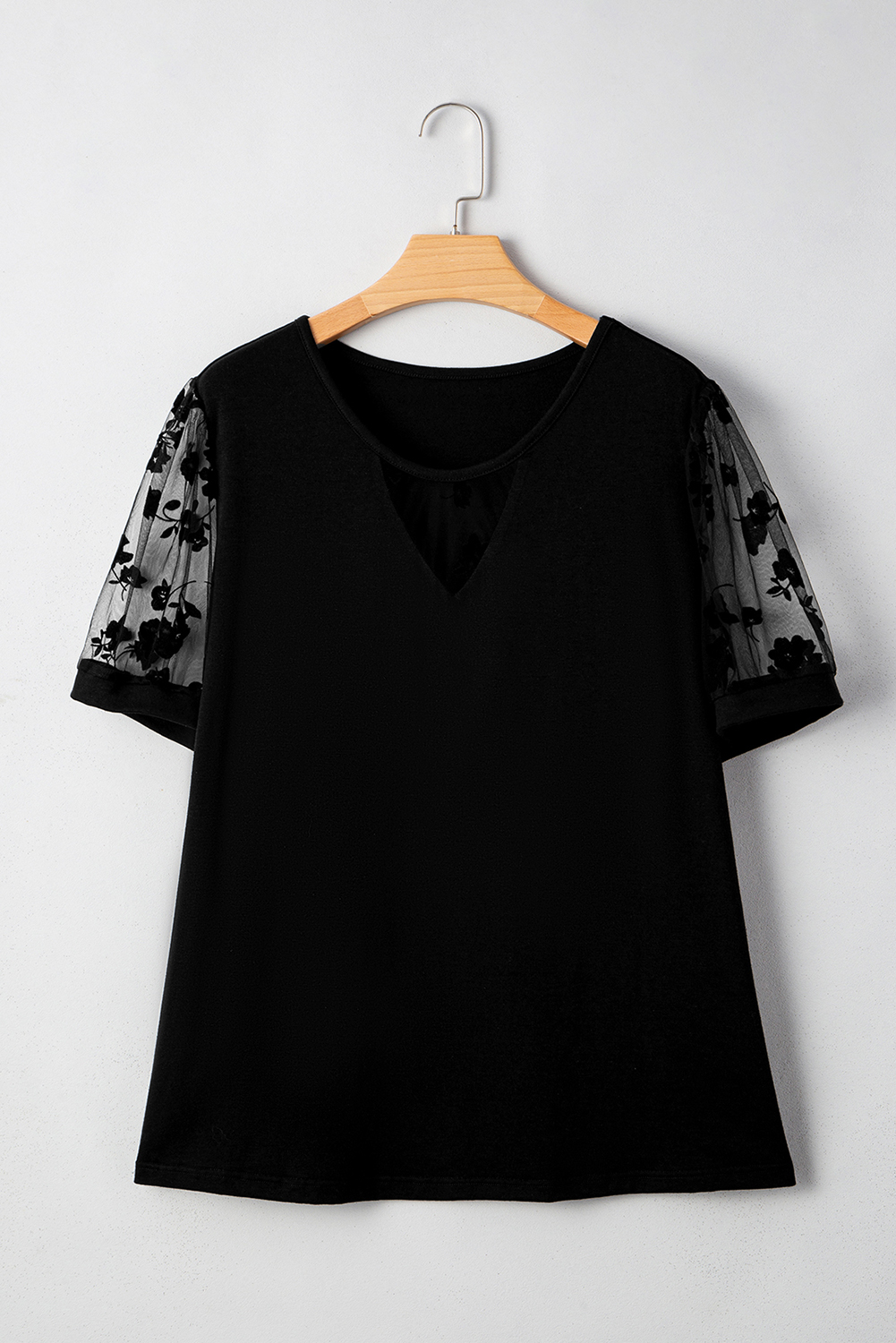 Black Floral Mesh Patchwork Loose V Neck Plus Size T Shirt - Image 3