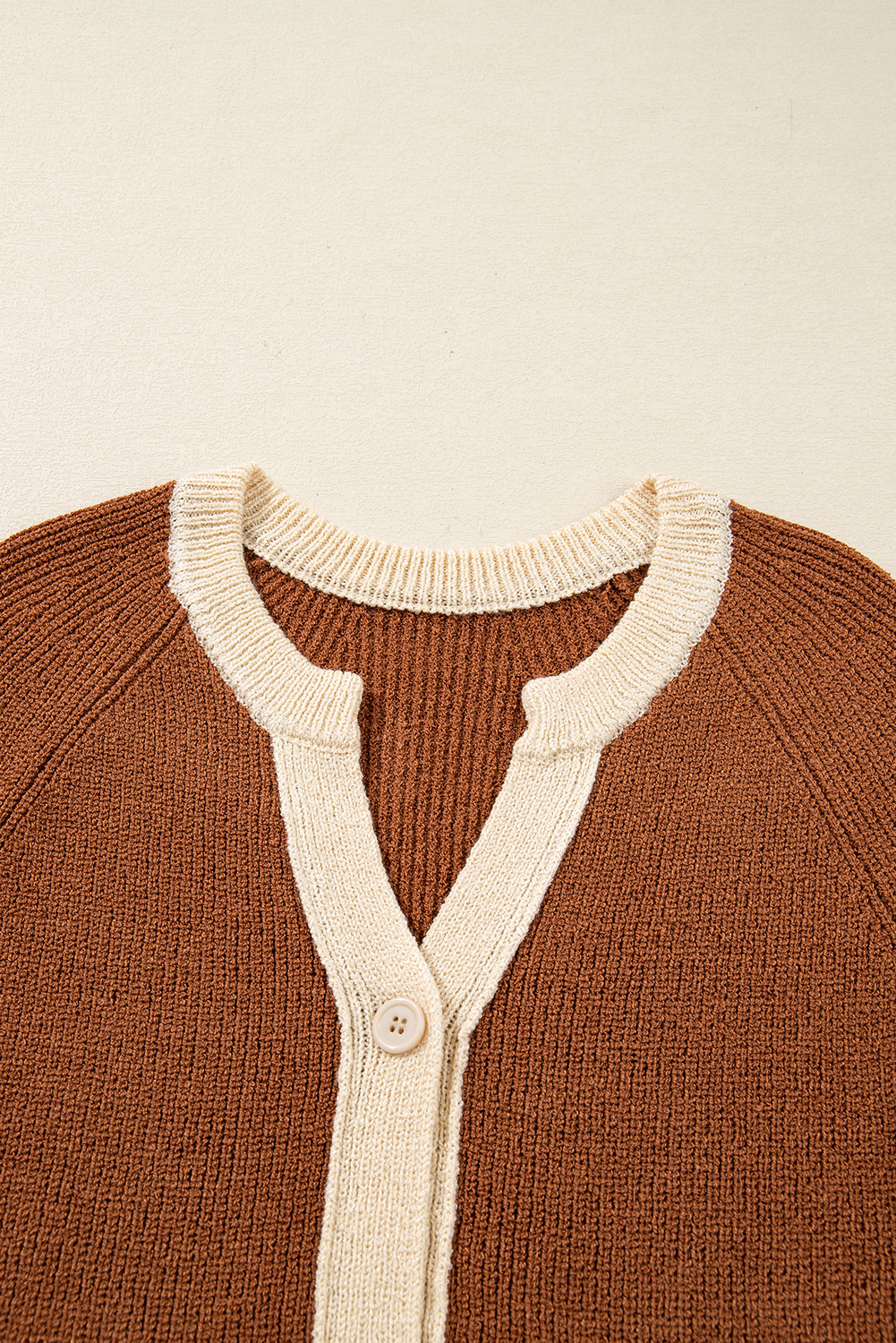 Chestnut Contrast Knit V Neckline Short Cardigan - Image 6