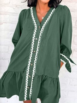 Canton Contrast Ricrac Trim Button V Neck Knotted Bracelet Sleeve Shift Dress