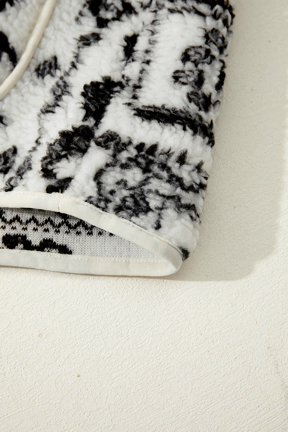 Beige Sherpa Paisley Print Pocketed Western Fashion Vest Jacket - Image 8