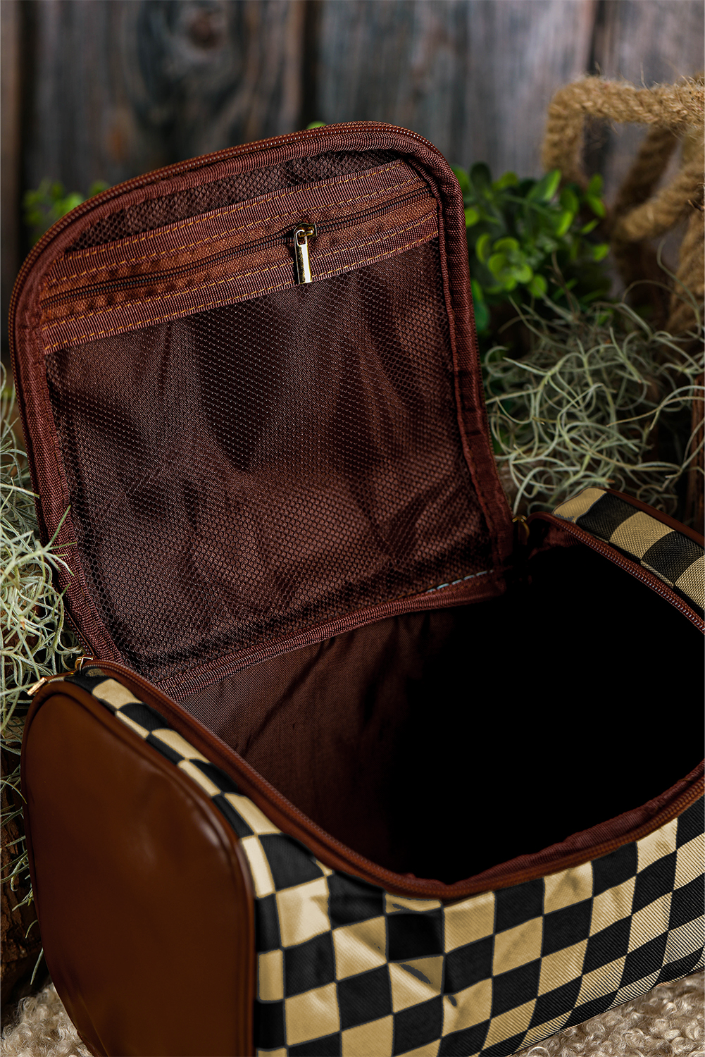 Black Checkered PU Leather Zipper Makeup Bag - Image 8