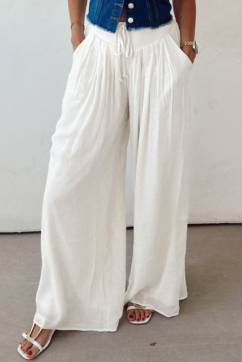 White Solid Drop Waist Pleated Wide Leg Casual Pants - Image 3