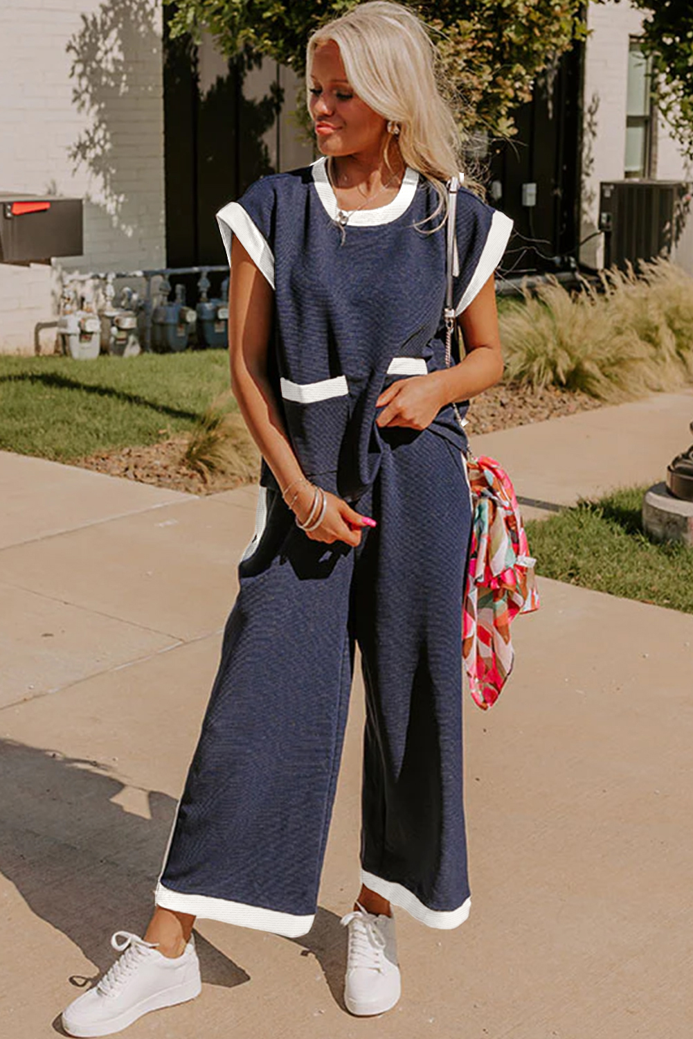 Navy Blue Color Block Pocketed T Shirt and Wide Leg Pants Set - Image 3