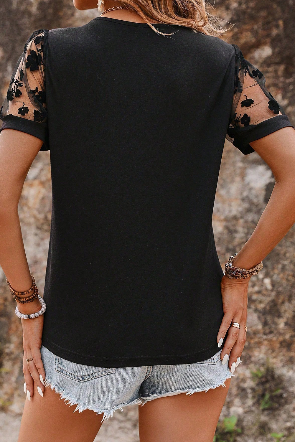 Black Floral Mesh Patchwork Loose V Neck Plus Size T Shirt - Image 2