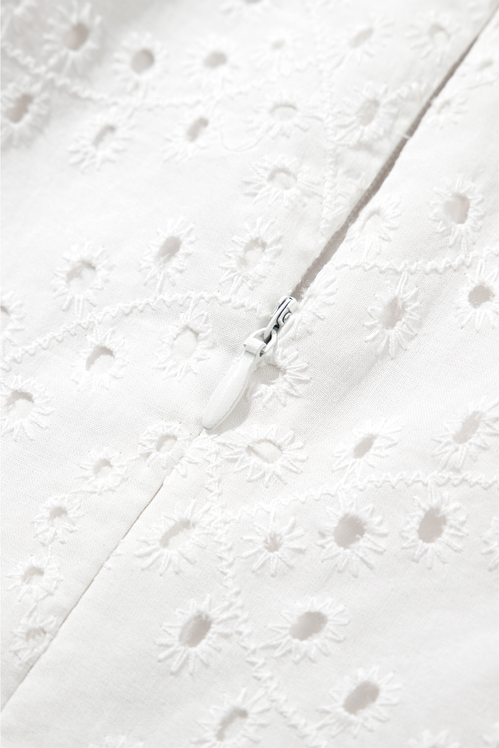 White Floral Eyelet Embroidered Sleeveless Shift Dress - Image 7