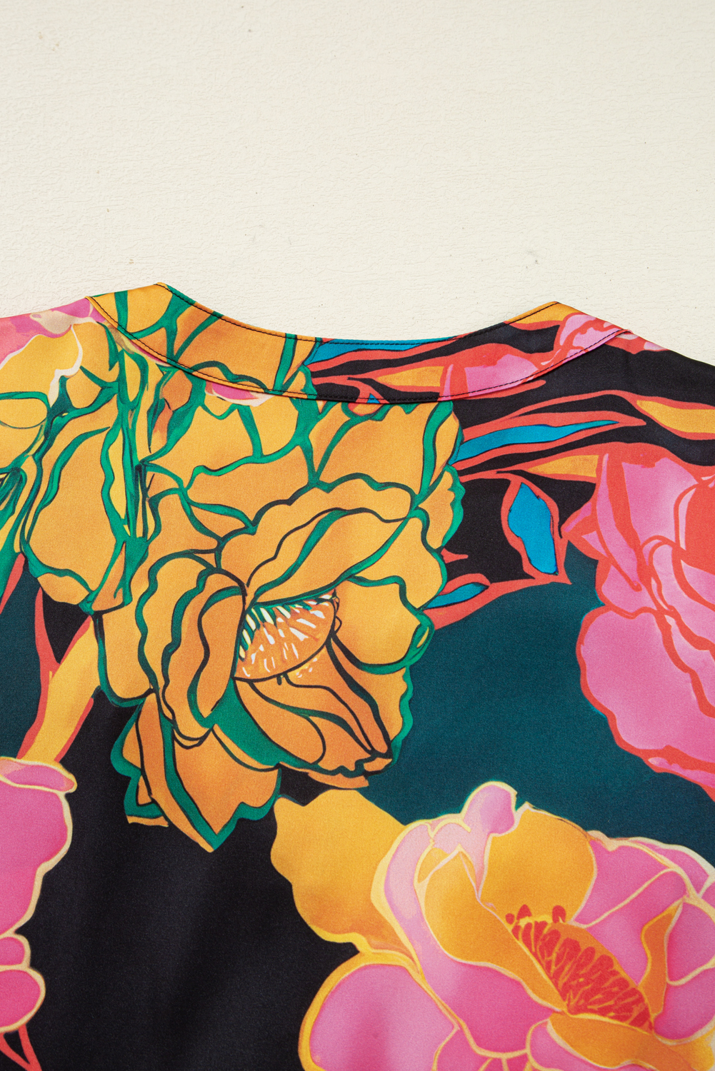 Black Floral Print Smocked Cuffs Puff Sleeve V Neck Blouse - Image 5