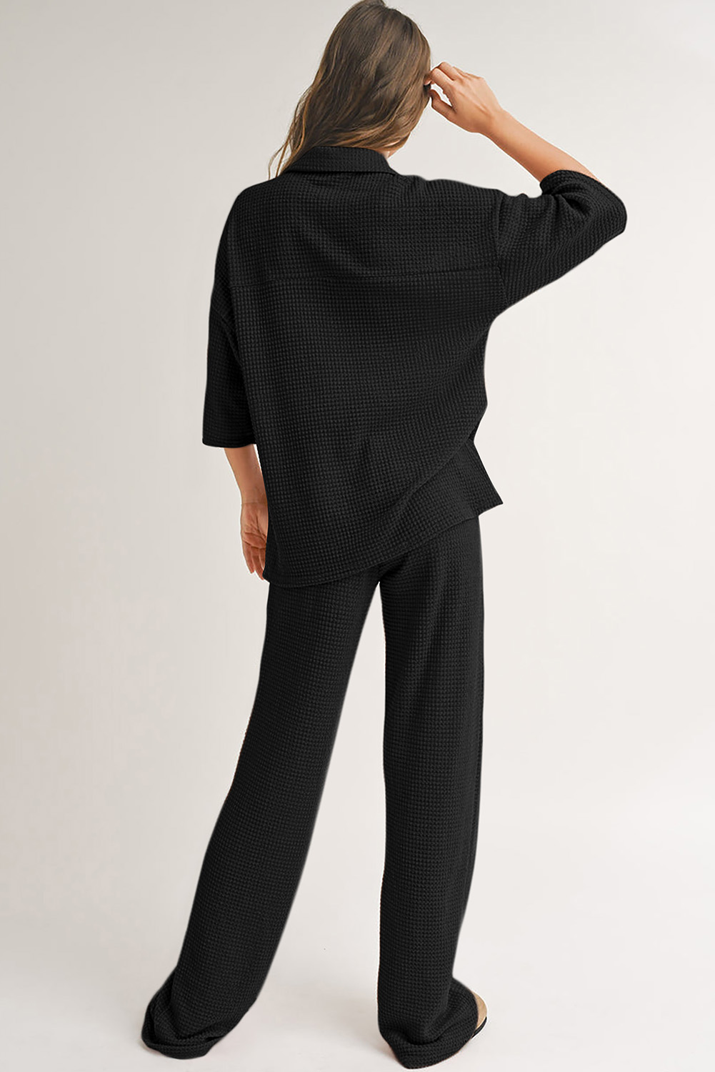 Black Solid Color Textured Buttoned Shirt and Casual Pants Set - Image 2