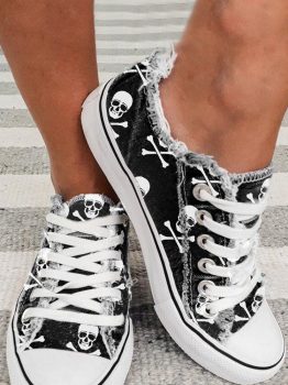 Black Skull Print Lace-up Canvas Sneakers