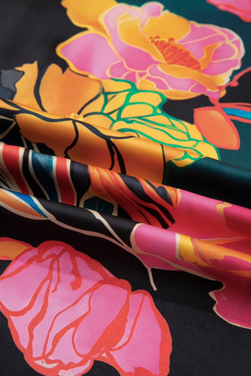 Black Floral Print Smocked Cuffs Puff Sleeve V Neck Blouse - Image 8