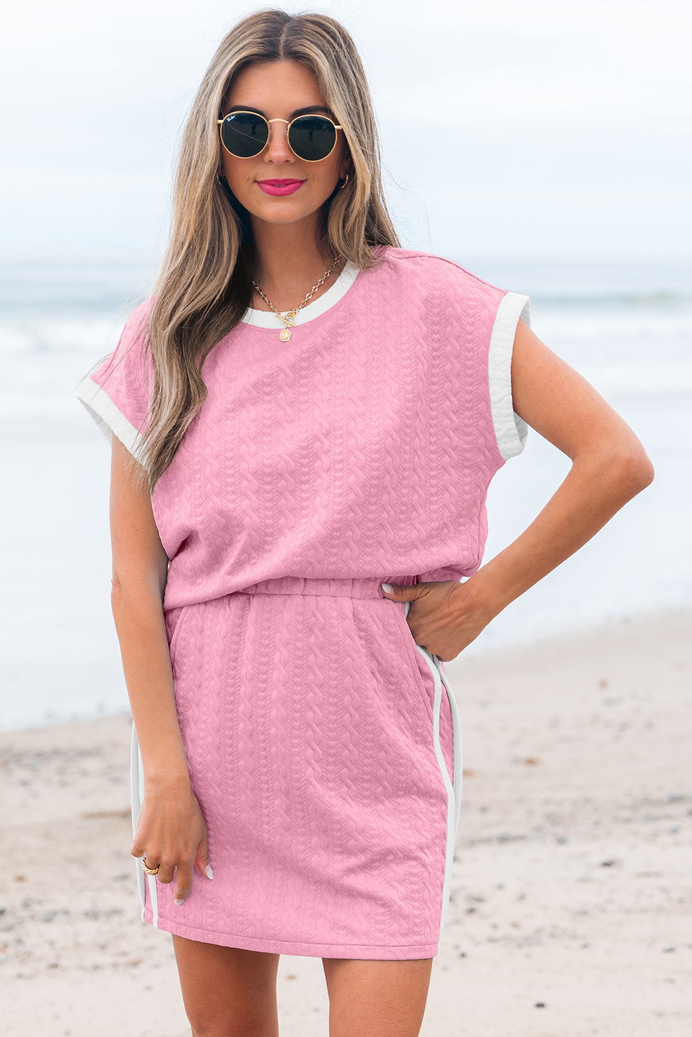 Pink Contrast Trim Textured Crewneck Tee and Pocketed Skirt Set - Image 4
