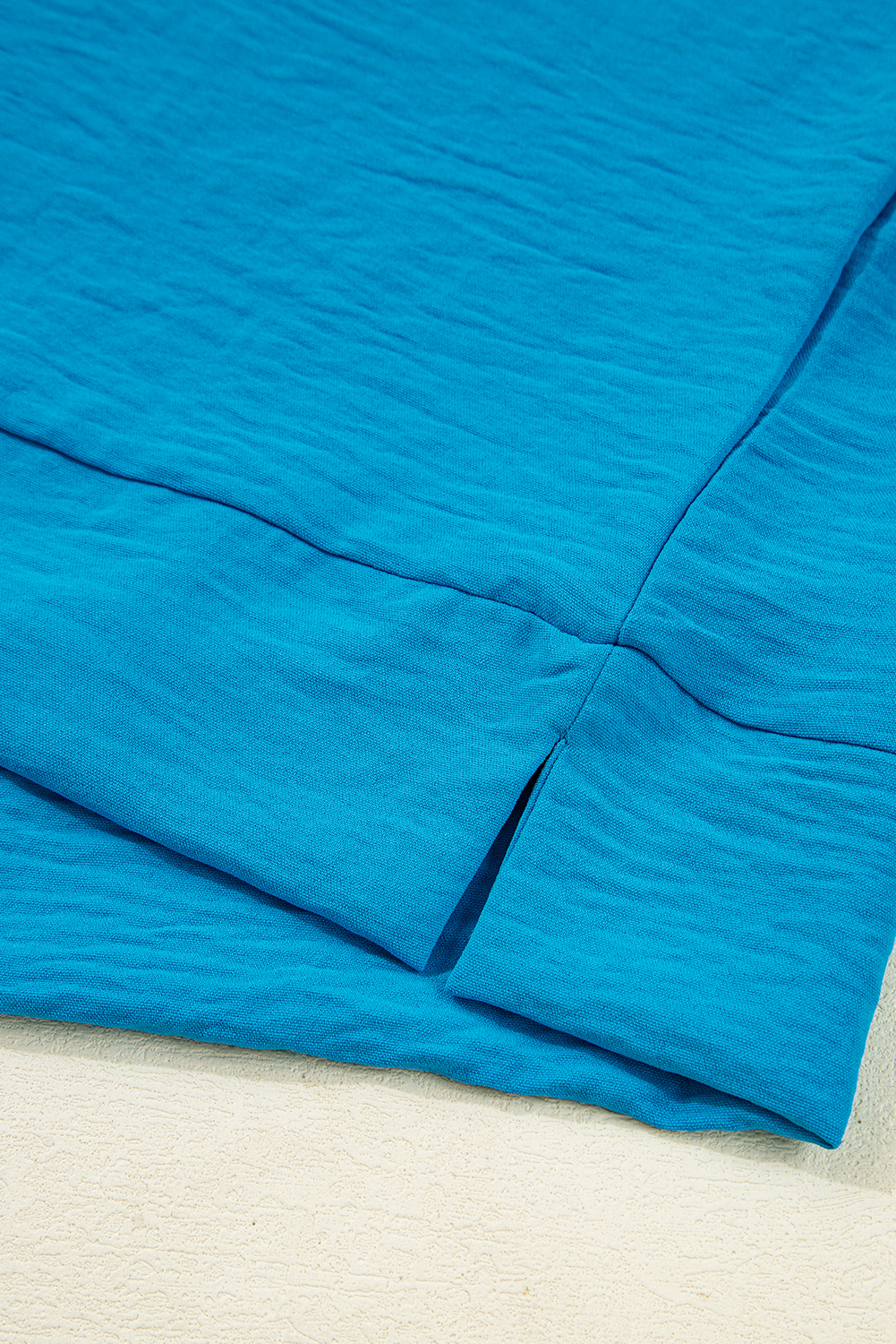 Sky Blue Frilled V Neckline Bracelet Sleeve Crinkled Blouse - Image 8