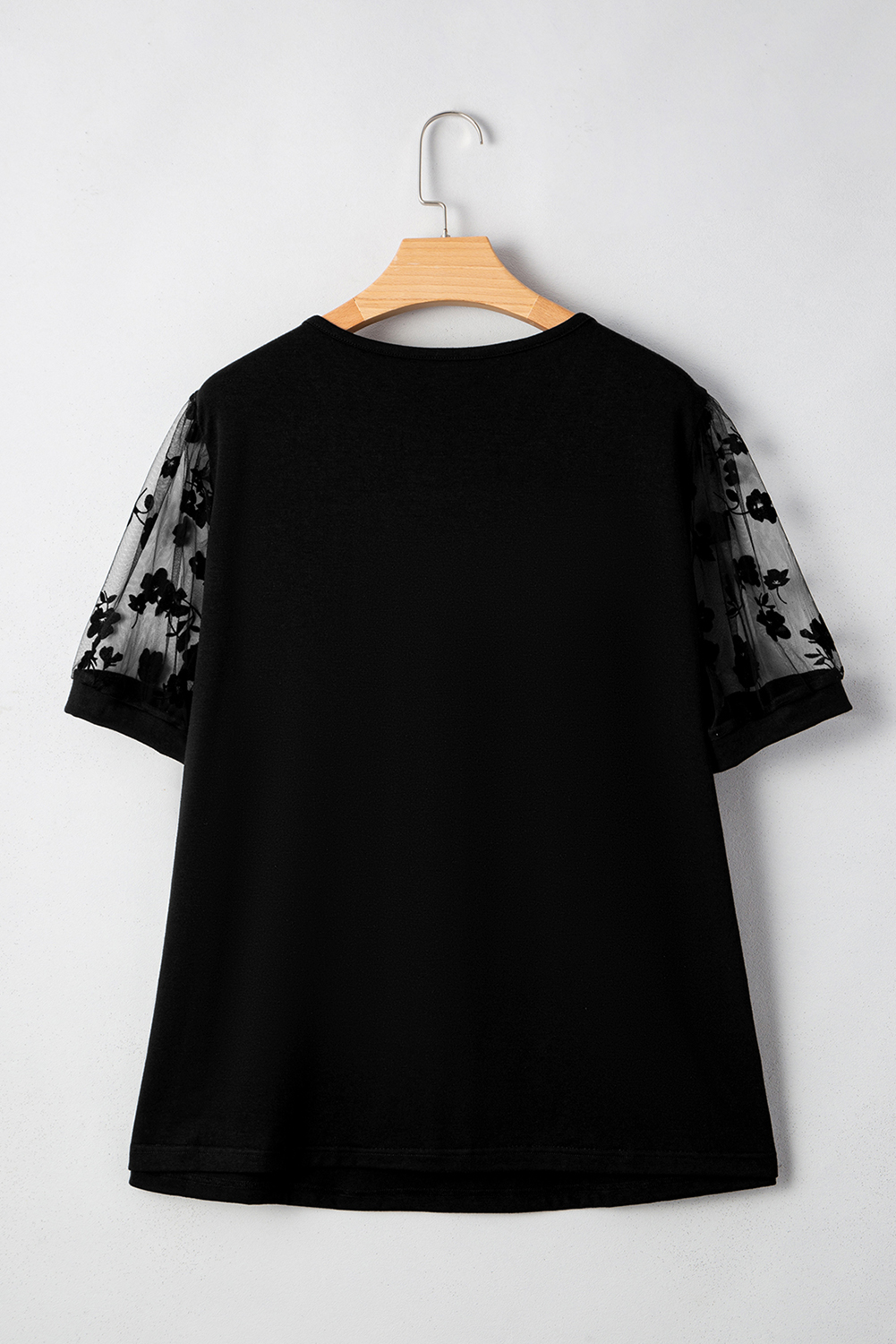 Black Floral Mesh Patchwork Loose V Neck Plus Size T Shirt - Image 4