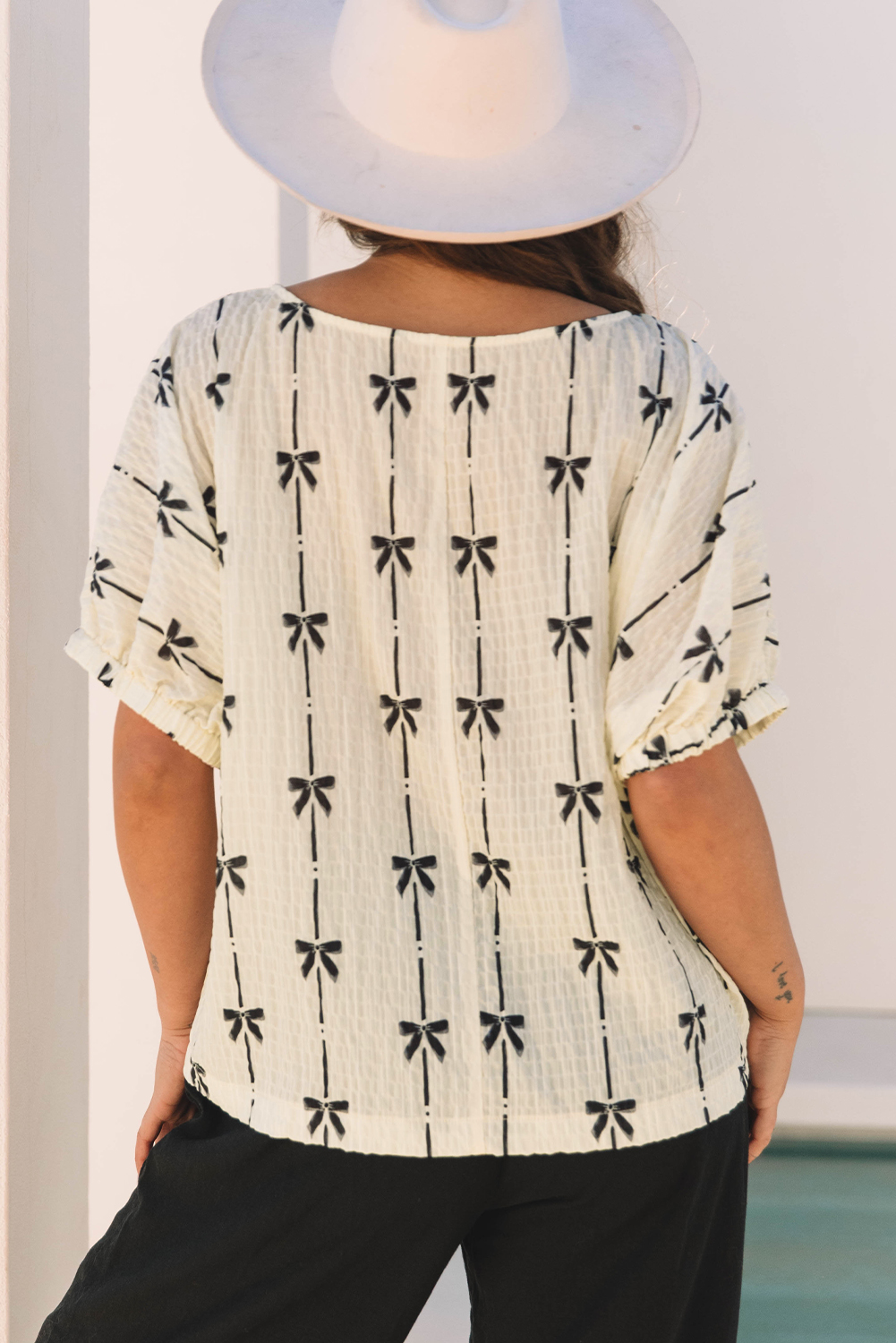 Beige Bow Print Puff Short Sleeve Top - Image 6