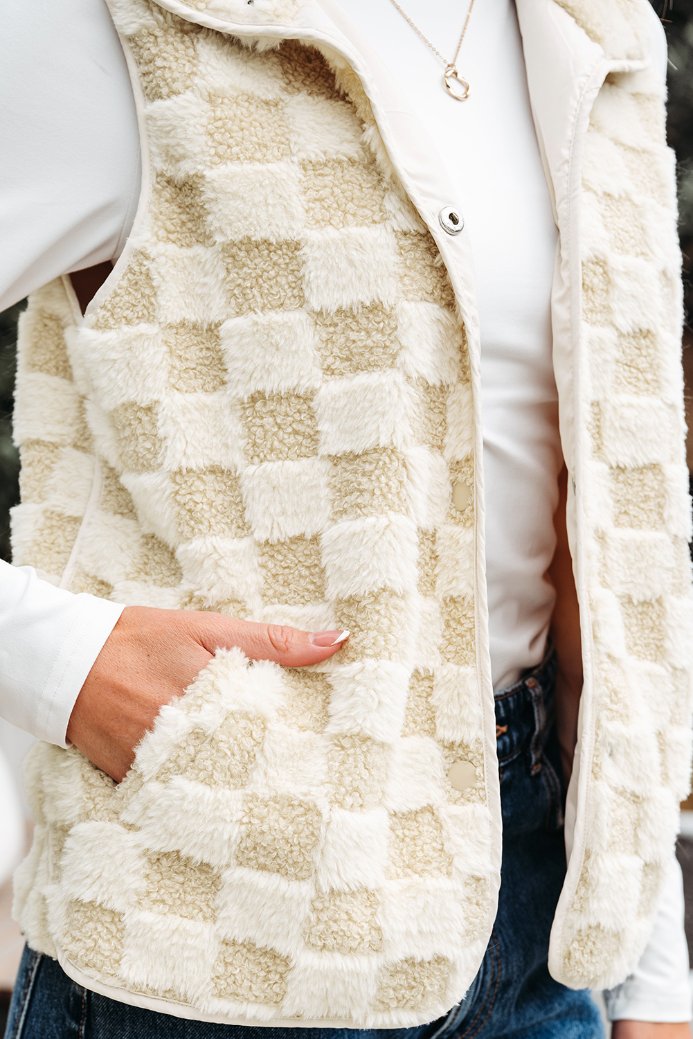 Khaki Sherpa Checkerboard Snap Button Vest Jacket With Pocket - Image 8