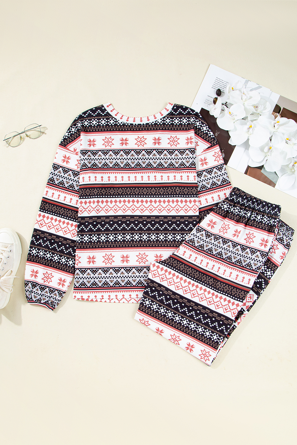Black Retro Christmas Pattern Loose Pullover 2pcs Lounge Pant Set - Image 5