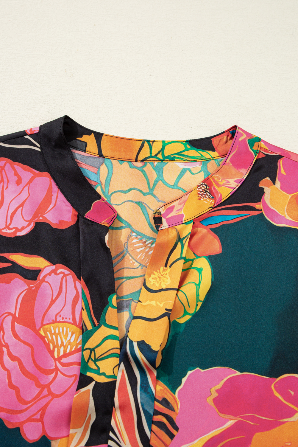 Black Floral Print Smocked Cuffs Puff Sleeve V Neck Blouse - Image 4