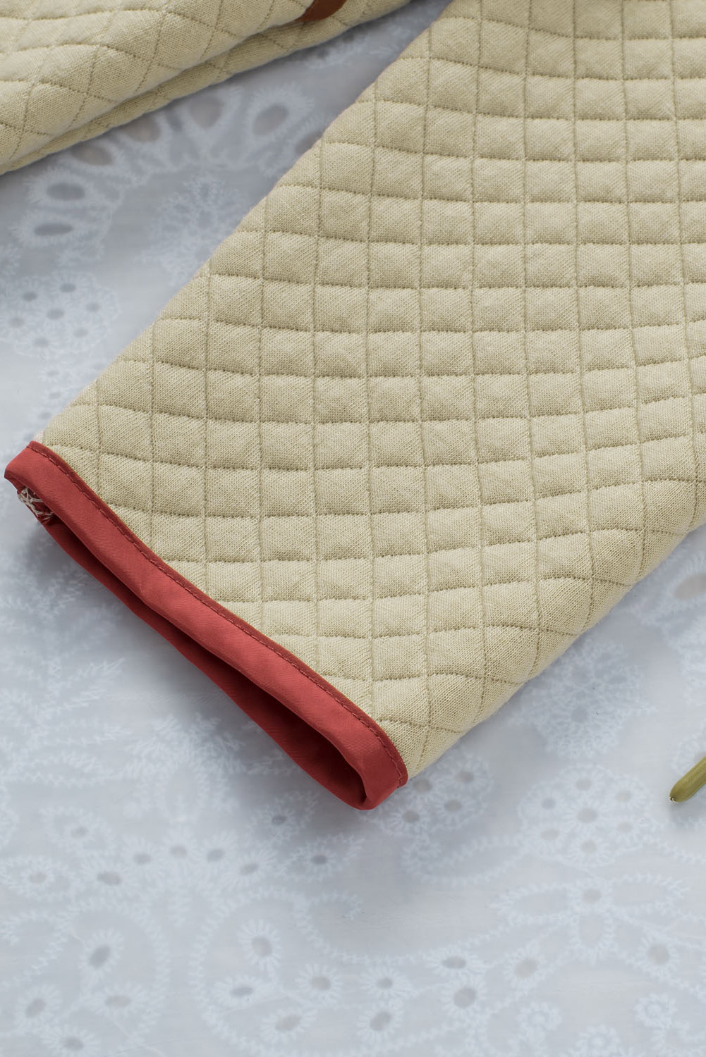 Beige Contrast Binding Snap Button Geometric Pullover Sweatshirt - Image 8