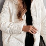 White Solid Quilted Hooded Zip Up Puffer Coat