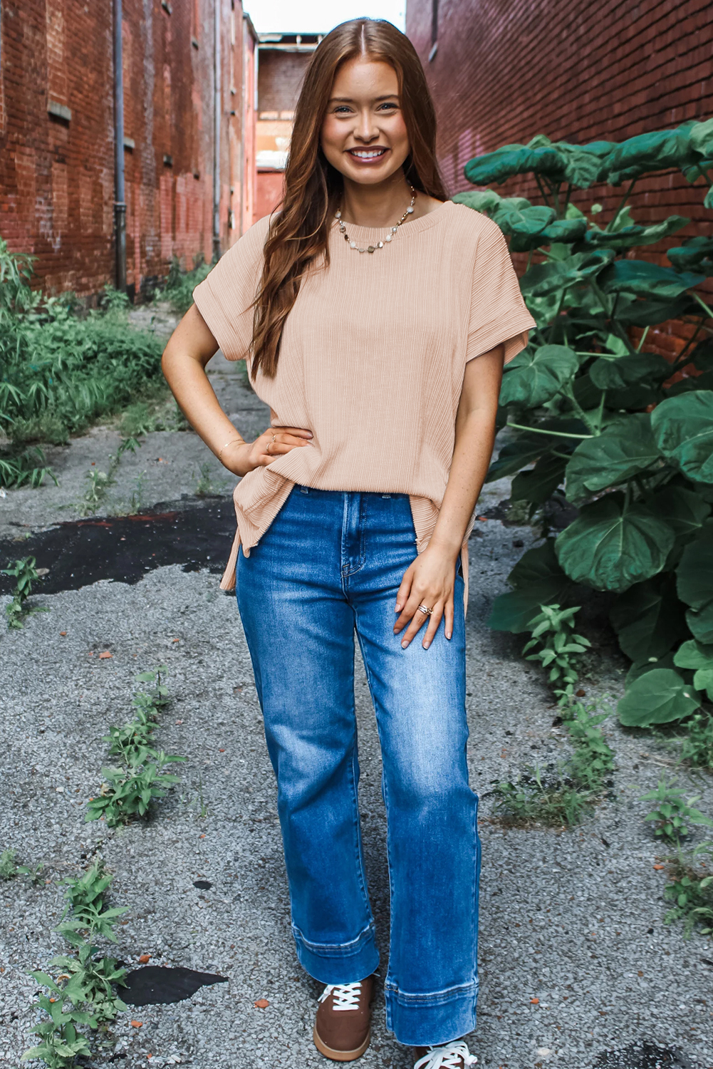 Jet Stream Textured Knit Round Neck Short Sleeve Top - Image 4