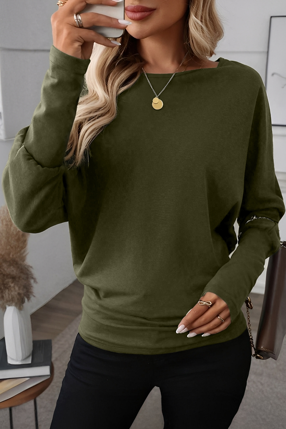 Four Leaf Clover Solid Color Extended Cuffs Long Sleeve Top - Image 4