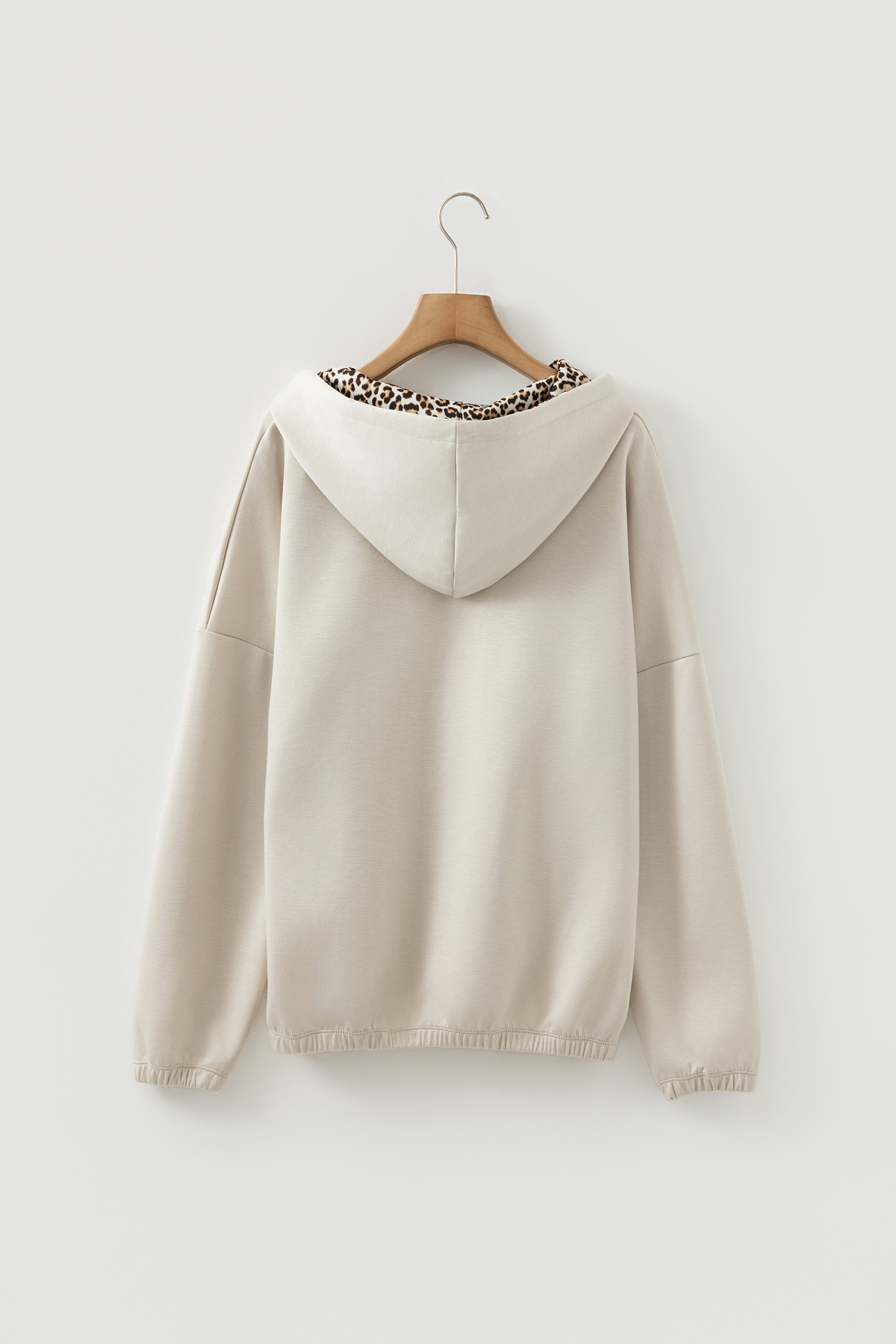 Jet Stream Leopard Contrast Drawstring Hood Drop Shoulder Loose Top - Image 5