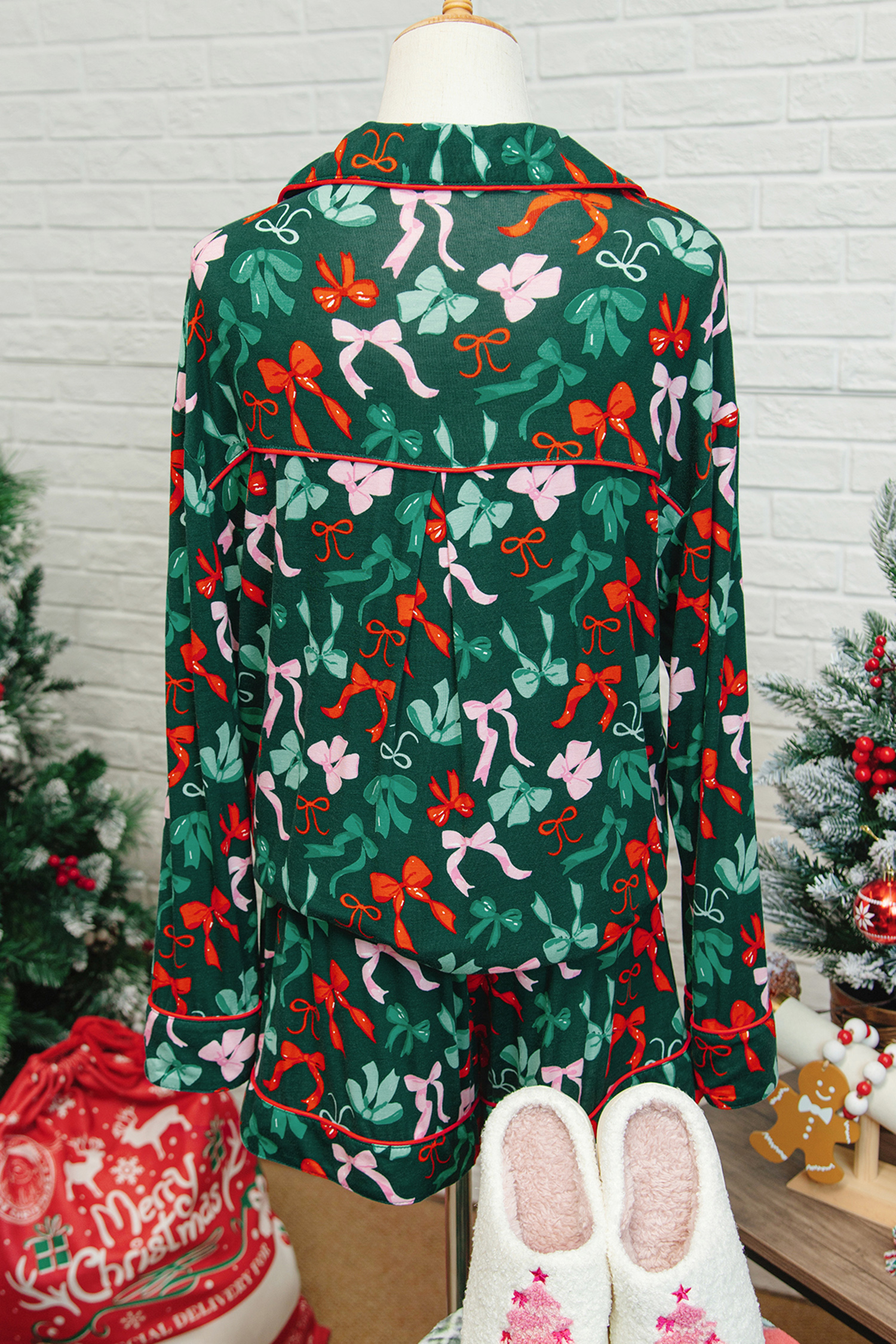 Green Festive Bow Print Long Sleeve Shirt and Pajama Short Set - Image 5