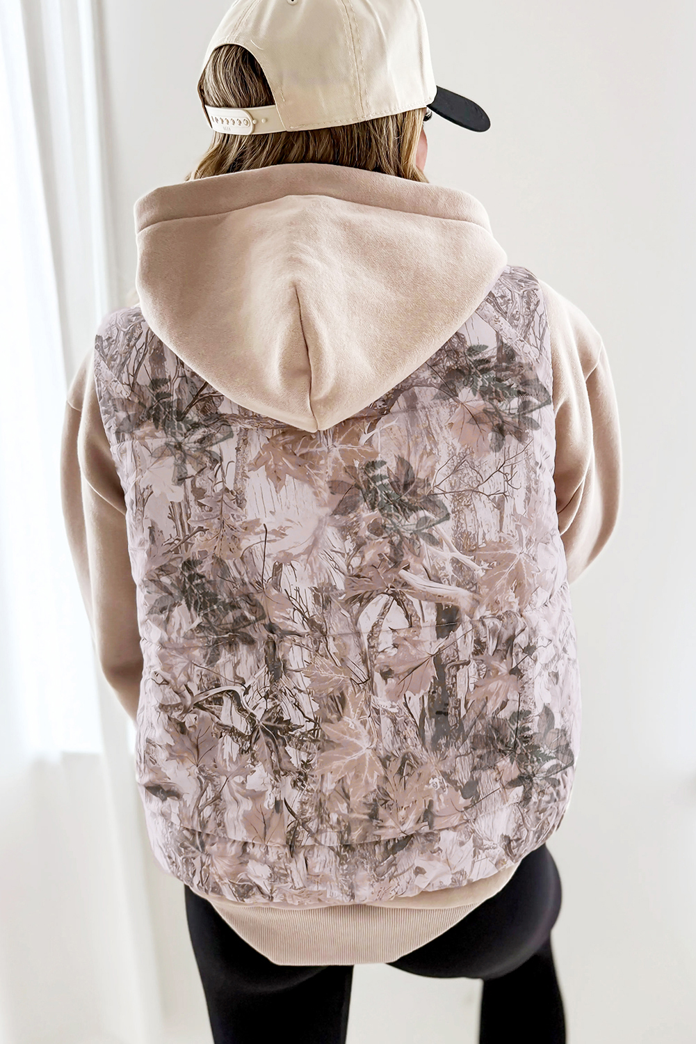 Brown Camo Leaf Print Winter Puffer Vest - Image 2
