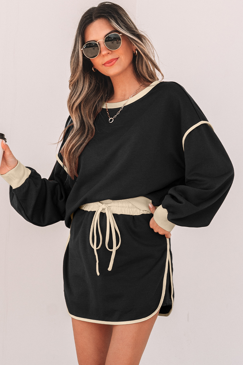 Black Color Contrast Loose Pullover and Lace-up Waist Skort Set - Image 3