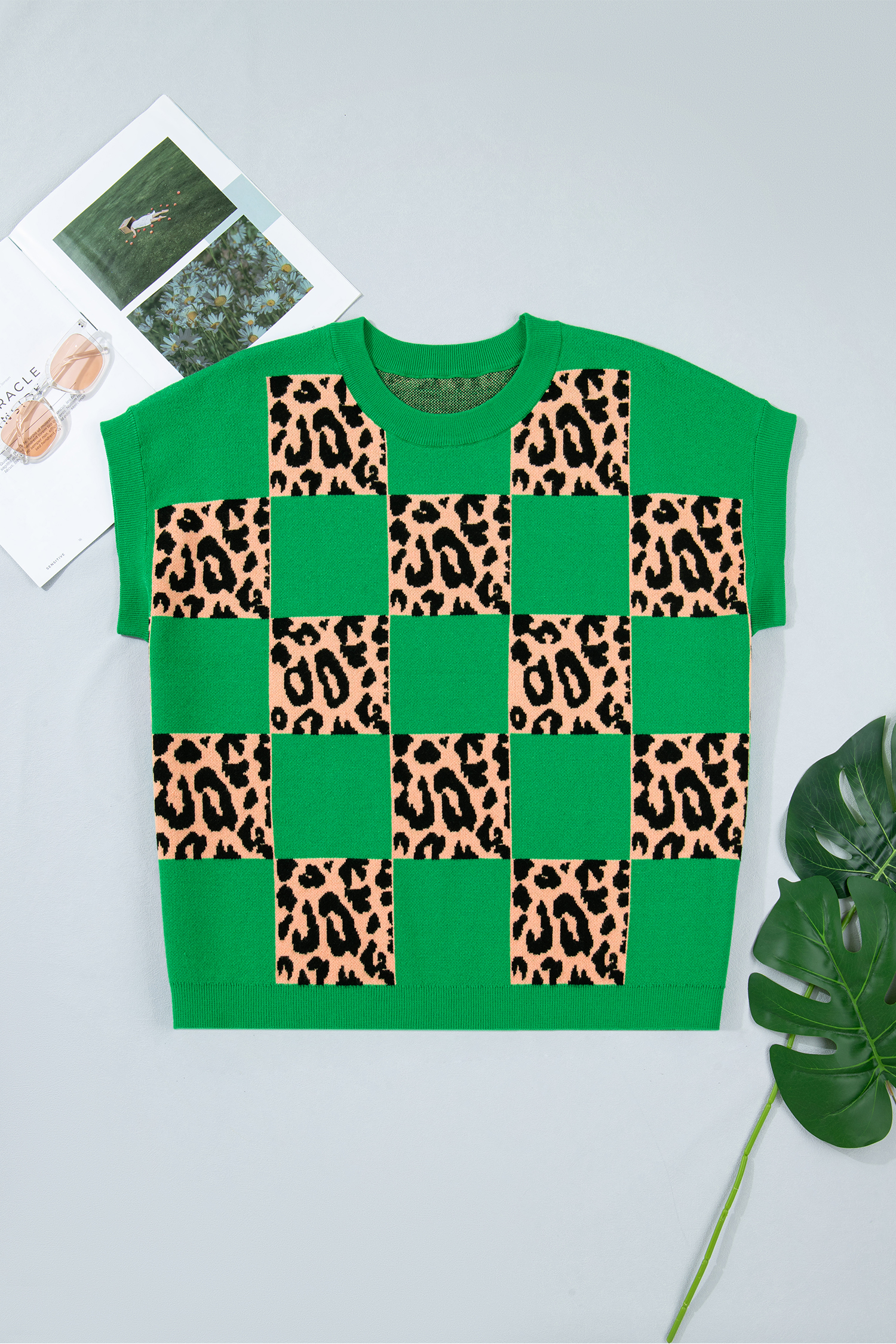 Green Plus Size Leopard Contrasted Checkered Short Sleeve Sweater - Image 2