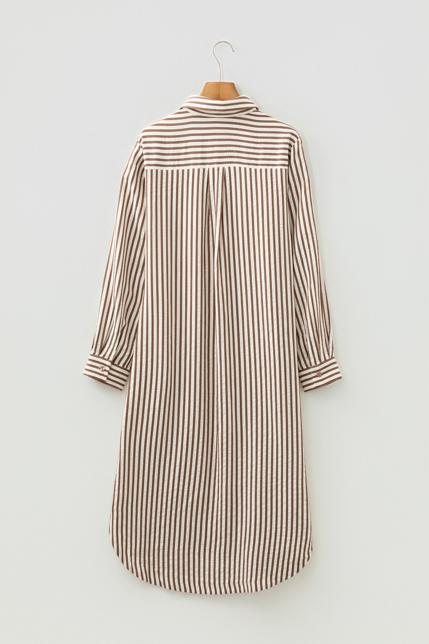 Brown Stripe Textured 3/4 Sleeve Round Hem Split Midi Shirt Dress - Image 5