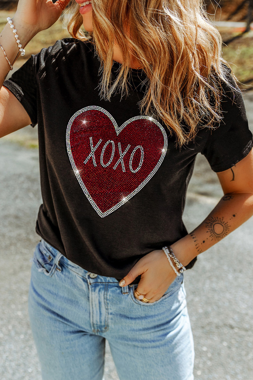 Black Rhinestone XOXO Heart Graphic Crewneck Tee - Image 3