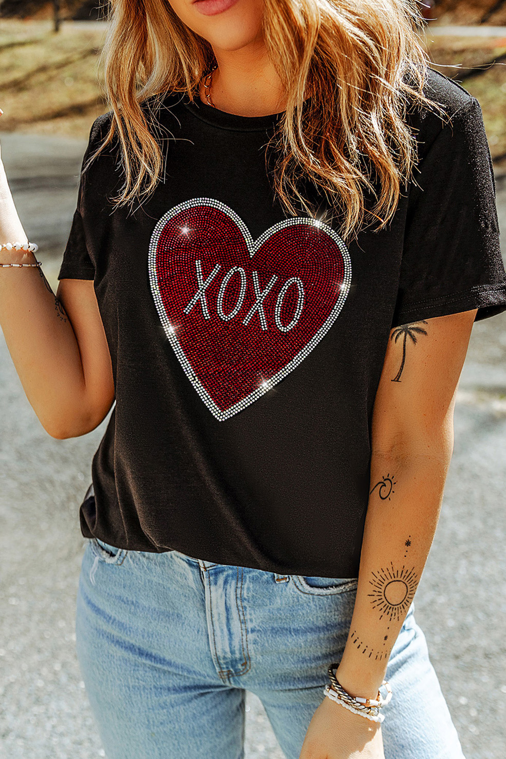 Black Rhinestone XOXO Heart Graphic Crewneck Tee - Image 5