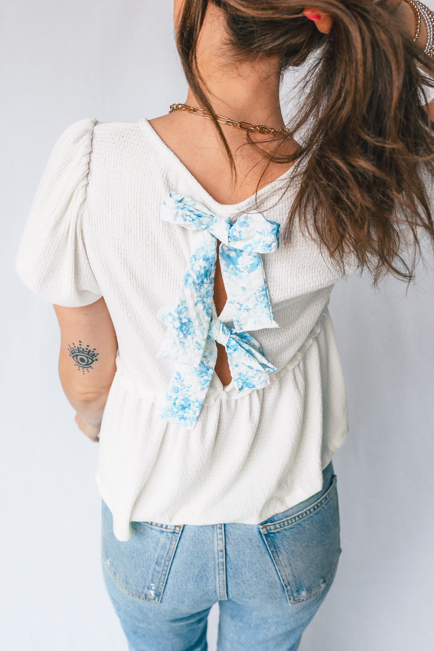 White Textured Knit V Neck Short Bubble Sleeve Peplum Top - Image 7