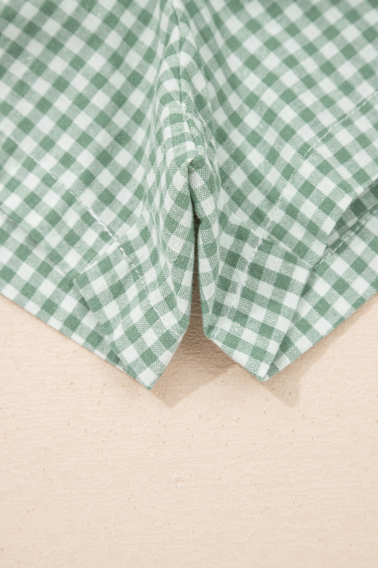 Green Contrast Trim Plaid Print Plus Size Shorts - Image 6