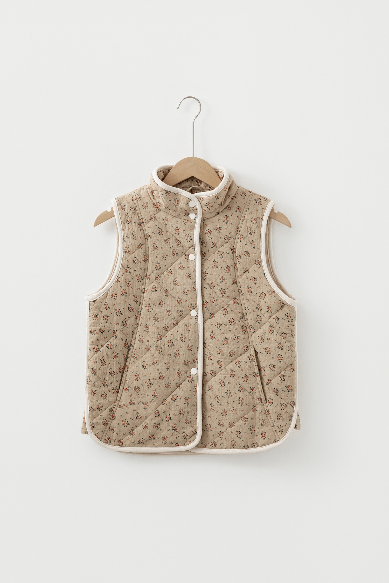 Khaki Floral Print Quilted Concealed Button Vest - Image 6