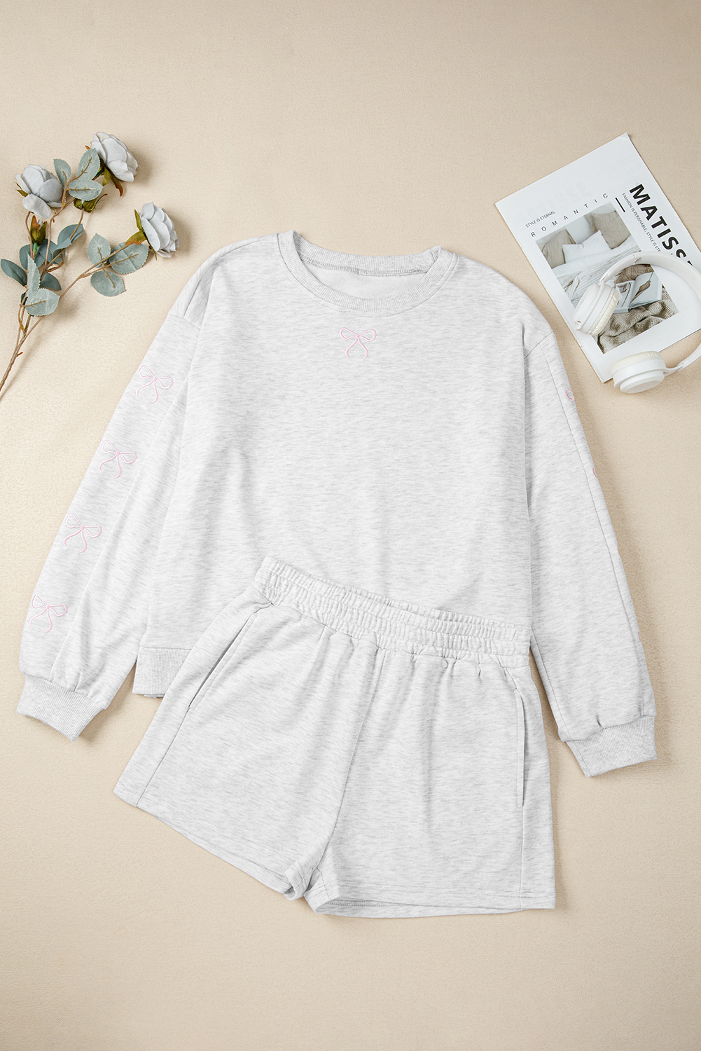 Light Grey Girly Bow Embroidered Detail Puff Sleeve Pullover 2pcs Short Set - Image 3